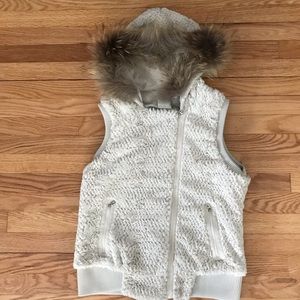 Elle golf hooded vest